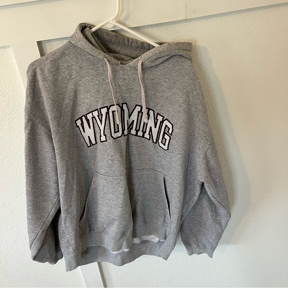 Wyoming P2 Men's XL Hoody Sweatshirt.
